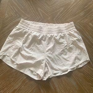 Brand New never worn-Athleta Hustle Short